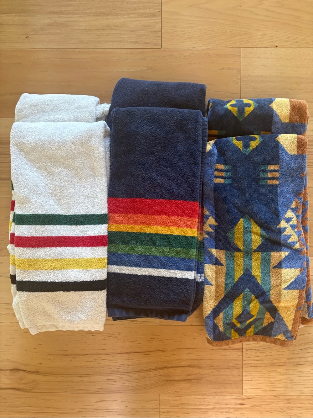 Pendleton Set of six Hand Towels in Navy, White & Blue Pattern